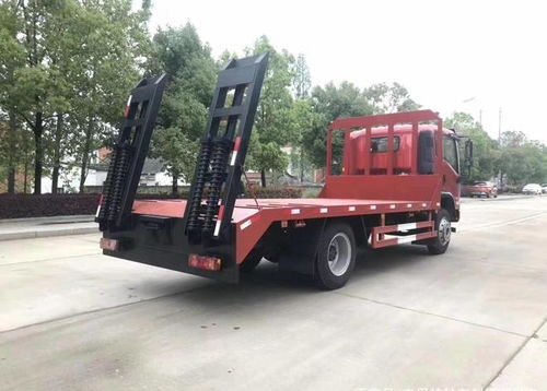 选购指南 可拉150挖机的大运黄牌平板车